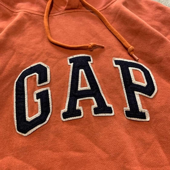 GAP Men's Bold Orange Hoodie - Picture 3 of 4